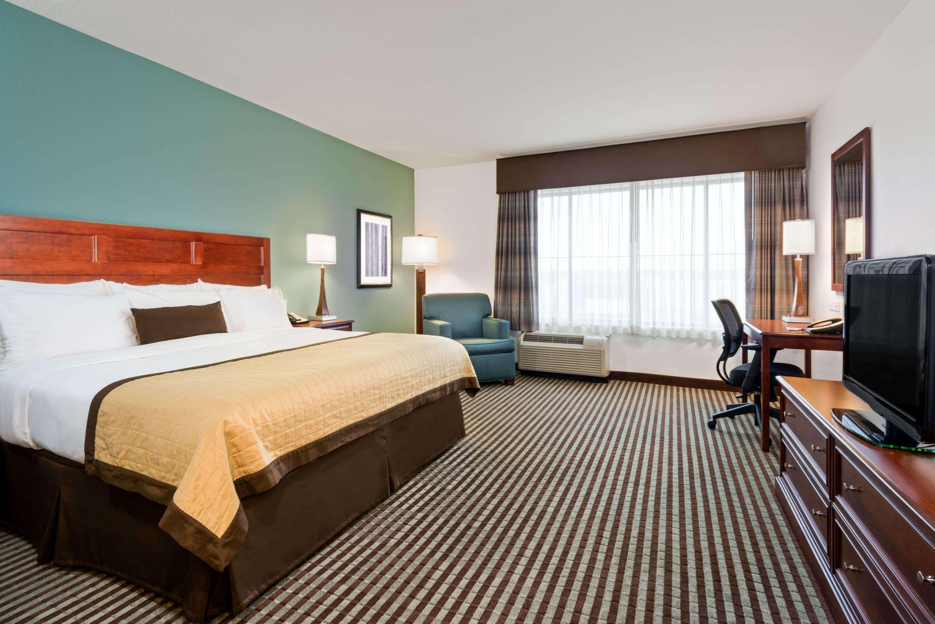 Baymont By Wyndham Denver International Airport Exterior foto